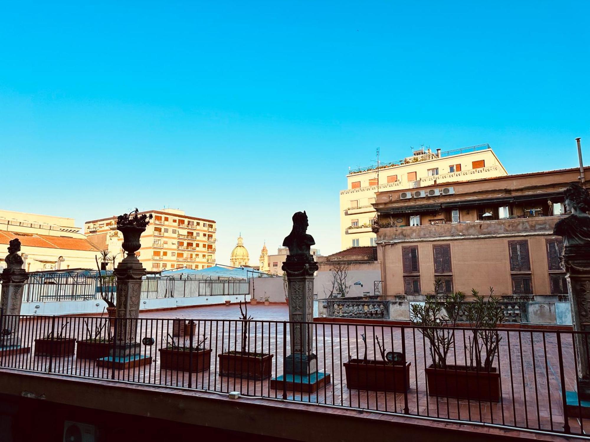A Un Passo Dal Massimo 2 Apartment Palermo Exterior photo